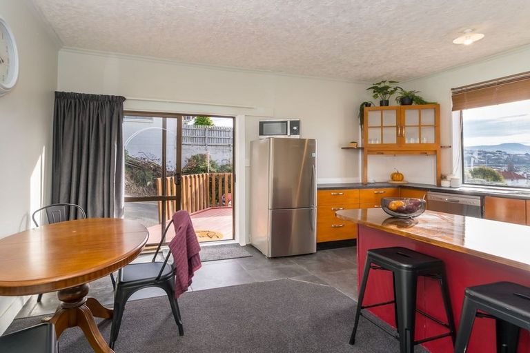 Photo of property in 35 Easther Crescent, Kew, Dunedin, 9012