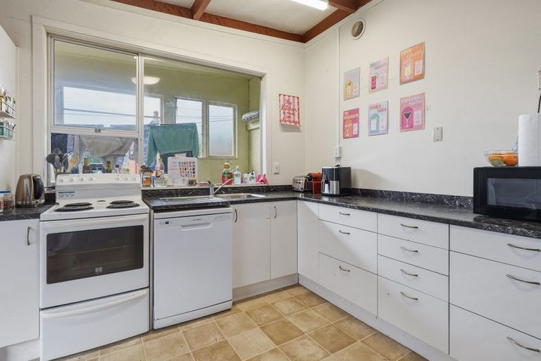 Photo of property in 66 Royal Terrace, Dunedin Central, Dunedin, 9016