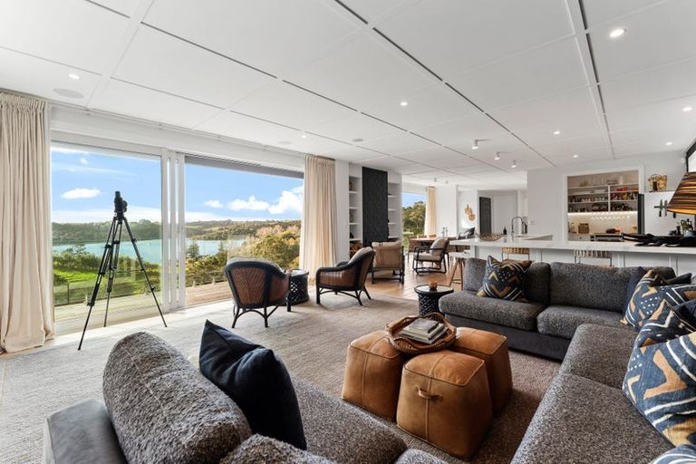 Photo of property in 31 Brick Bay Drive, Sandspit, Warkworth, 0982