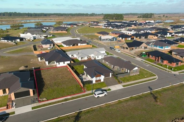 Photo of property in 26 Awatere Street, Pegasus, 7612