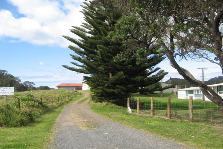 Photo of property in 30 Te Whangai Head Road, Pataua North, Whangarei, 0175