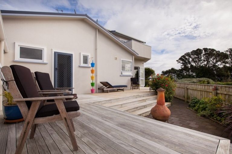 Photo of property in 1 Baring Terrace, Strandon, New Plymouth, 4312
