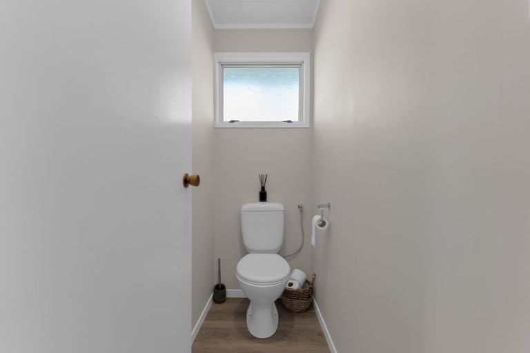 Photo of property in 47 Claverdon Drive, Massey, Auckland, 0614