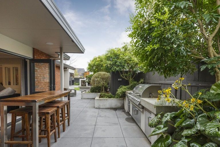 Photo of property in 33 Hardie Street, Hokowhitu, Palmerston North, 4410