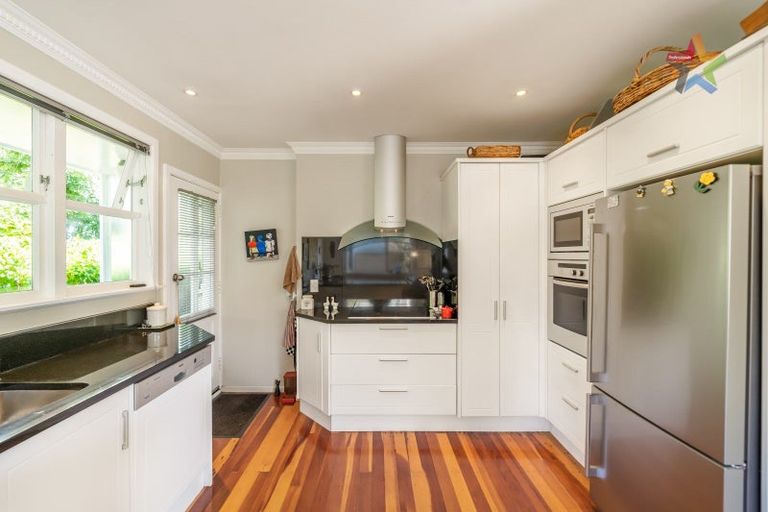 Photo of property in 48a Queens Grove, Hutt Central, Lower Hutt, 5010