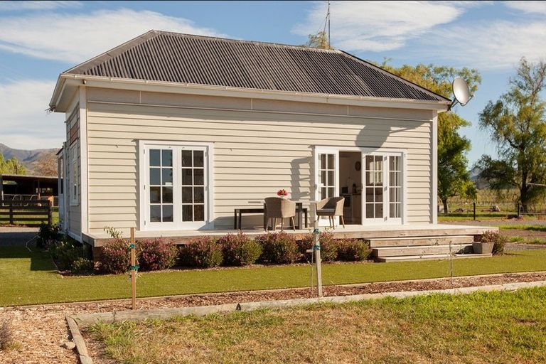 Photo of property in 632 Hawkesbury Road, Hawkesbury, Blenheim, 7272