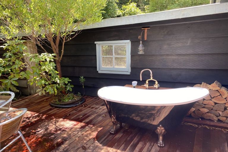 Photo of property in 57 Hawkhurst Road, Lyttelton, 8082