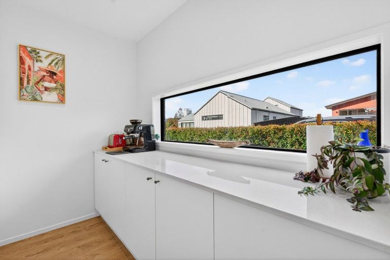 Photo of property in 122c Monument Road, Clevedon, 2582