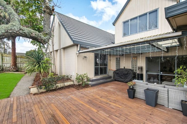 Photo of property in 1 Yacht Place, Bucklands Beach, Auckland, 2012