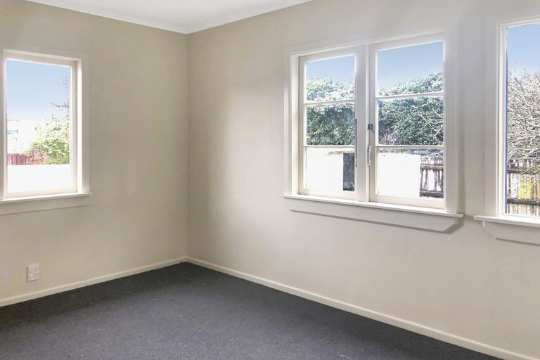 Photo of property in 62 Beach Road, Pahurehure, Papakura, 2113