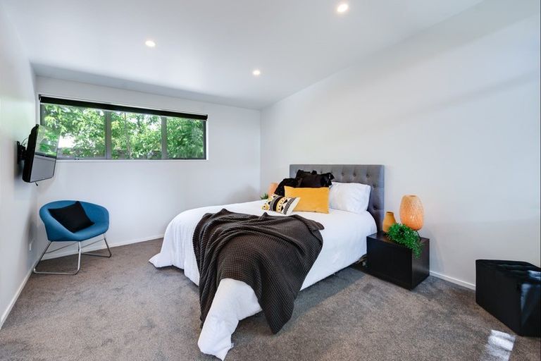 Photo of property in 8a Maple Court, Arthurs Point, Queenstown, 9371