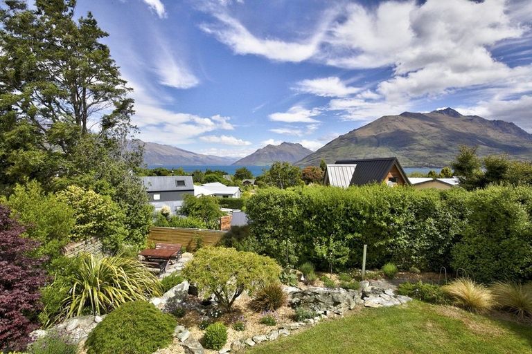 Photo of property in 688 Peninsula Road, Kelvin Heights, Queenstown, 9300