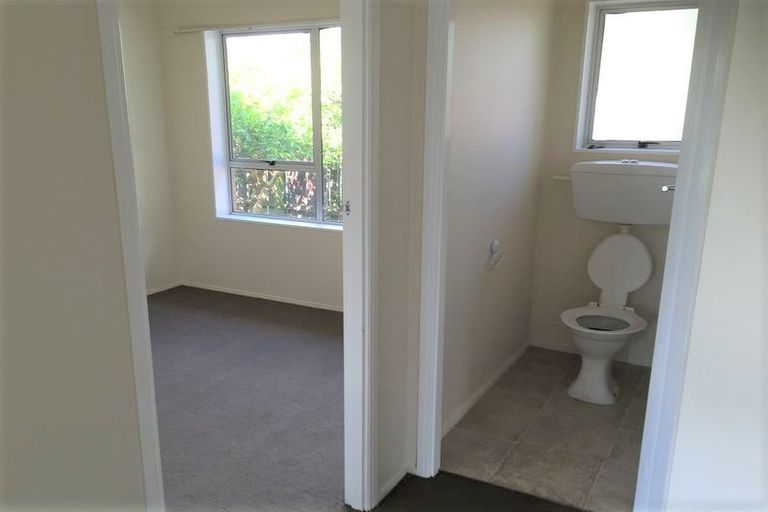 Photo of property in 44c Latham Avenue, Pakuranga, Auckland, 2010