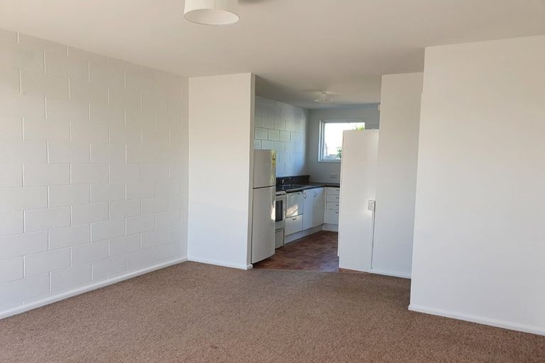 Photo of property in 8/20a Dickson Crescent, Hornby, Christchurch, 8042