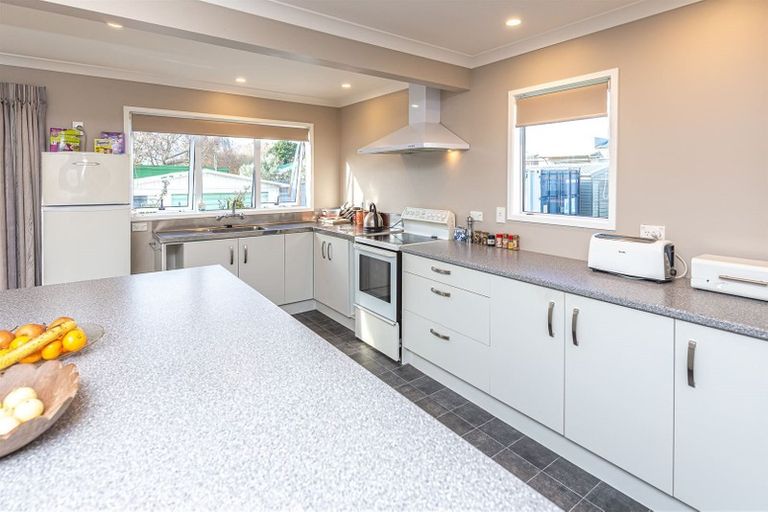 Photo of property in 12 George Street, Aramoho, Whanganui, 4500