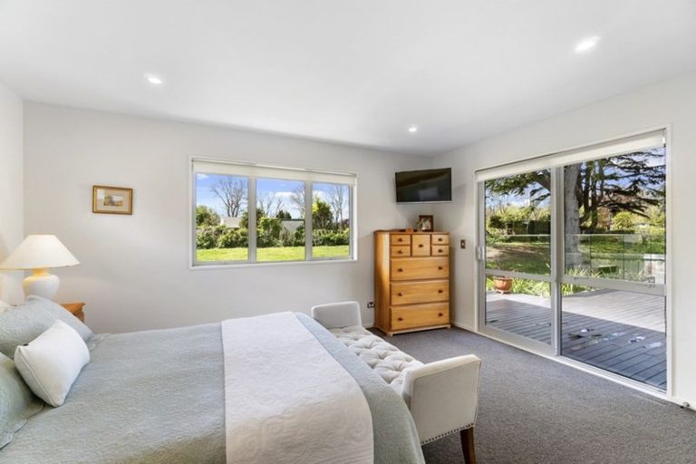 Photo of property in 20 Strowan Road, Strowan, Christchurch, 8052
