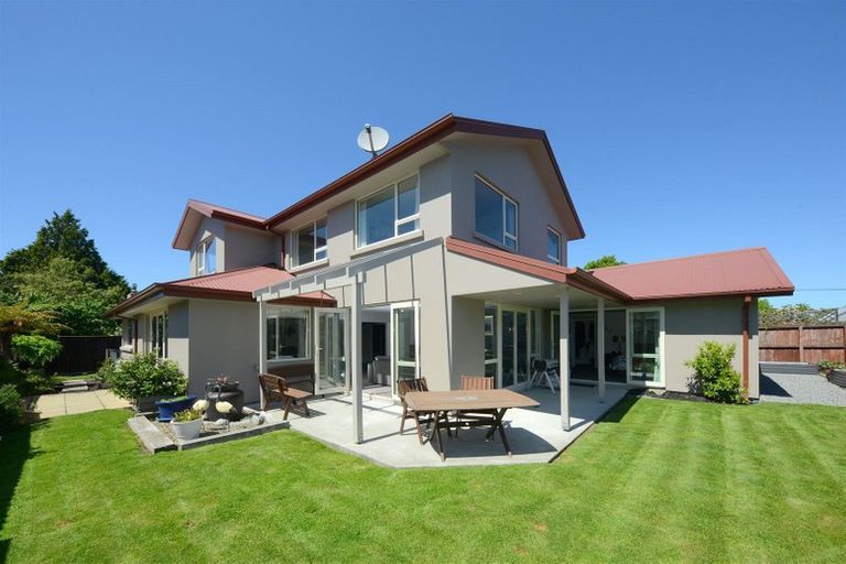 Photo of property in 299 Withells Road, Avonhead, Christchurch, 8042