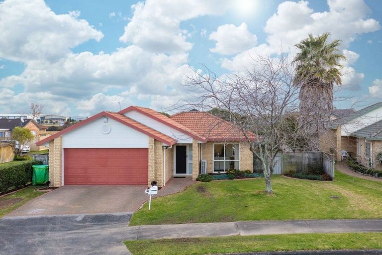 Photo of property in 42 Sheriff Place, Randwick Park, Auckland, 2105