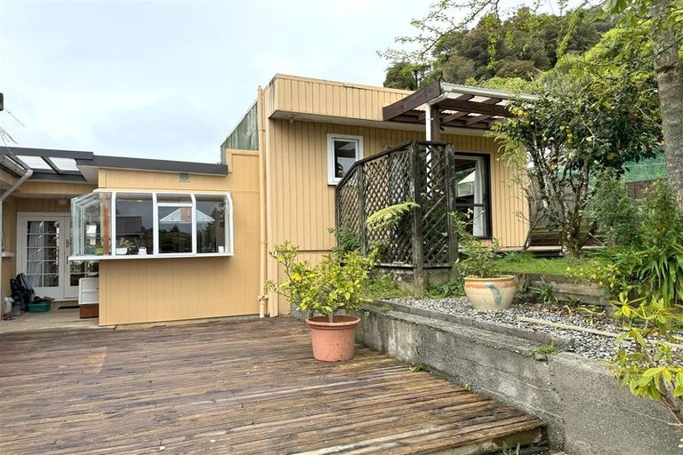 Photo of property in 240 Marsden Road, Greymouth, 7805