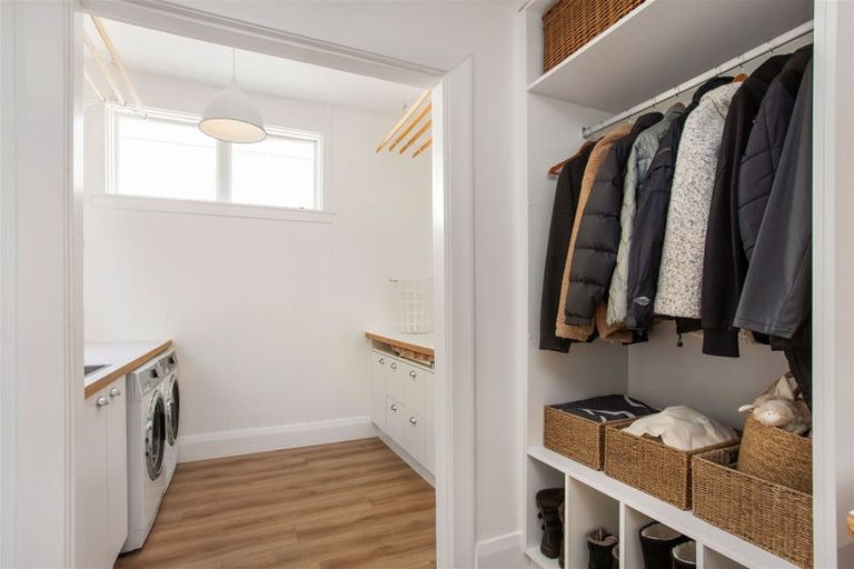 Photo of property in 19c Dyers Pass Road, Cashmere, Christchurch, 8022