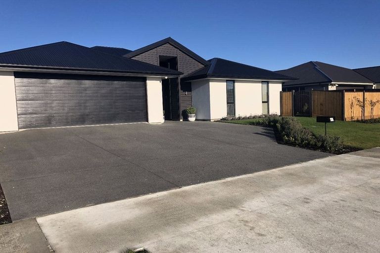 Photo of property in 64 Watkins Drive, Rangiora, 7400