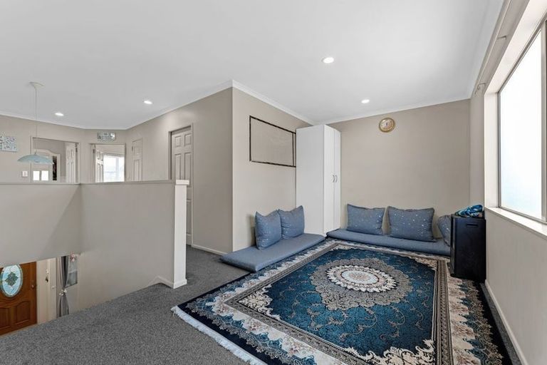 Photo of property in 13 Bushpark Place, Flat Bush, Auckland, 2016