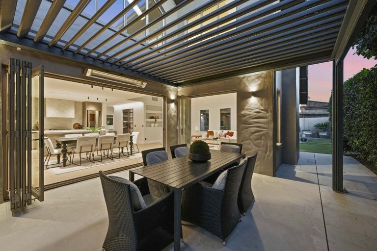 Photo of property in 15 Oak Manor Drive, Albany, Auckland, 0632
