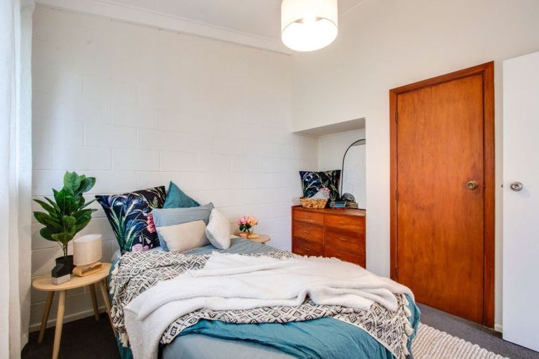 Photo of property in 2/204a Park Road South, Akina, Hastings, 4122