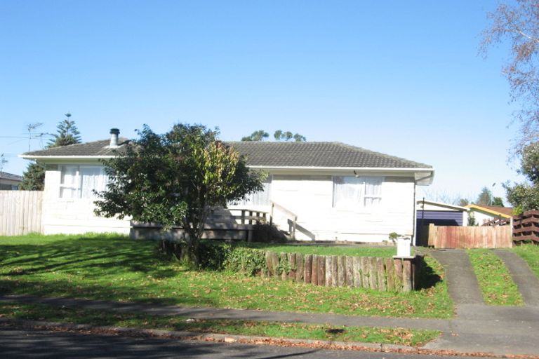 Photo of property in 13 Ronald Place, Manurewa, Auckland, 2102