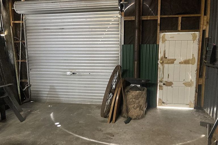 Photo of property in 96 Bridge Street, Eltham, 4322