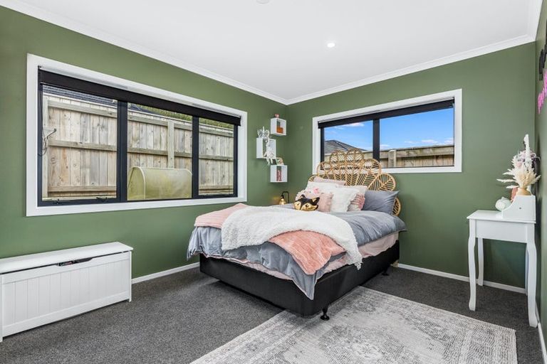 Photo of property in 4 Craigie Way, Wainuiomata, Lower Hutt, 5014