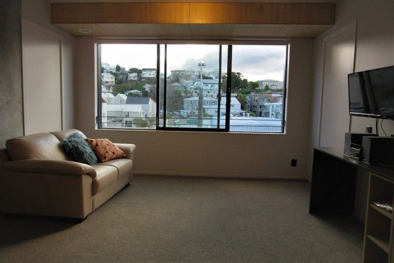 Photo of property in Vedado Apartments, 302/41 Hopper Street, Mount Cook, Wellington, 6011
