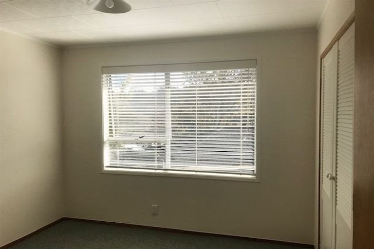 Photo of property in 1/15 Glastron Place, Bayview, Auckland, 0629