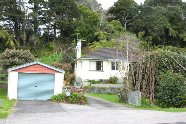 Photo of property in 19 Awanui Street, Merrilands, New Plymouth, 4312