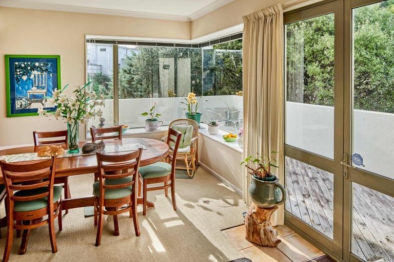 Photo of property in 28 Saint Ives Drive, Camborne, Porirua, 5026