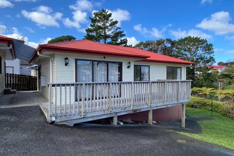 Photo of property in 25 Alidade Place, Massey, Auckland, 0614