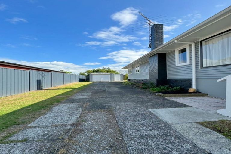 Photo of property in 29 Toru Street, Te Atatu Peninsula, Auckland, 0610
