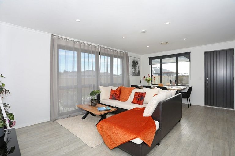 Photo of property in 17 George Street, Bulls, 4818