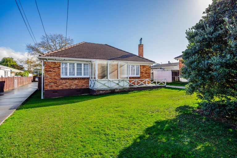 Photo of property in 1/7 Menary Street, Papakura, 2110