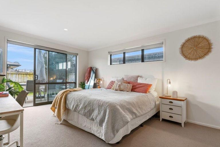 Photo of property in 27 Hebe Crescent, Papamoa Beach, Papamoa, 3118