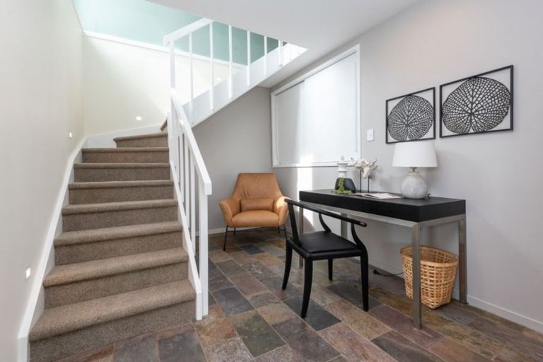 Photo of property in 52 Fordyce Avenue, Sunnyhills, Auckland, 2010