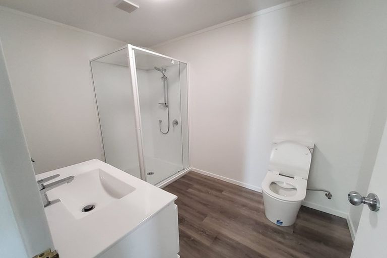 Photo of property in 27 Kaikoura Street, Maupuia, Wellington, 6022