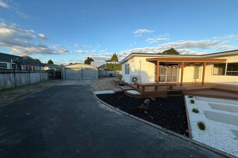 Photo of property in 5 Oak Avenue, Nawton, Hamilton, 3200