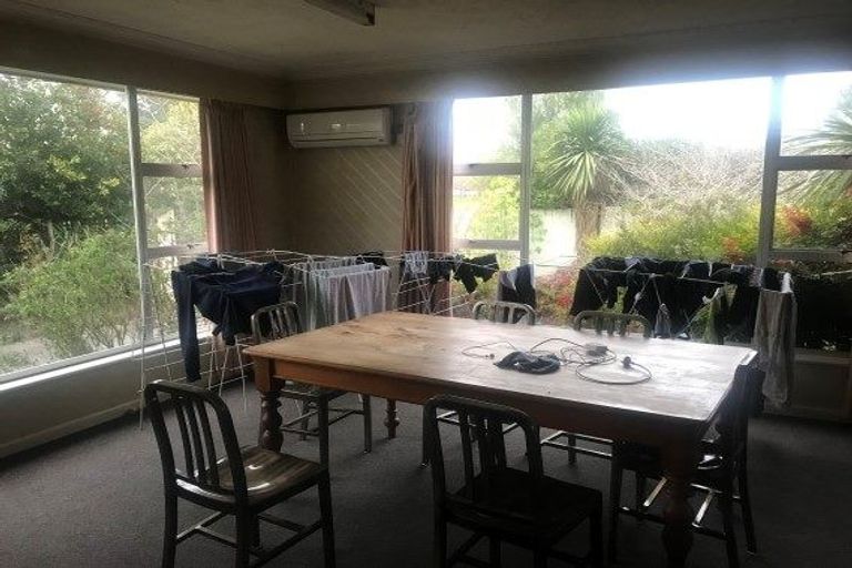 Photo of property in 429 Avonhead Road, Avonhead, Christchurch, 8042