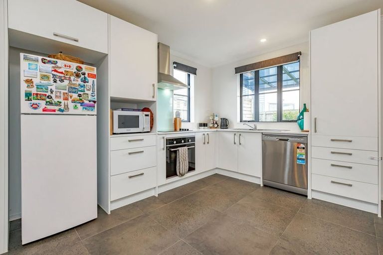 Photo of property in 65 Saddleback Crescent, Papakura, 2110