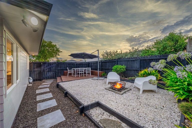 Photo of property in 54 Walworth Avenue, Pakuranga Heights, Auckland, 2010