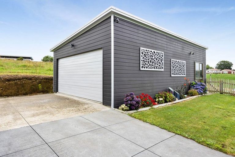 Photo of property in 25c Mason Road, Hawera, 4674