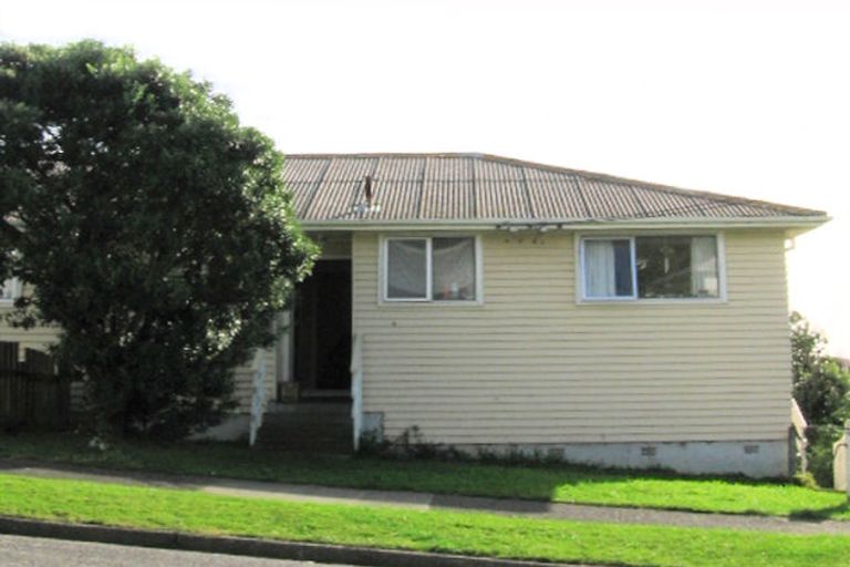 Photo of property in 52-54 Bedford Street, Cannons Creek, Porirua, 5024