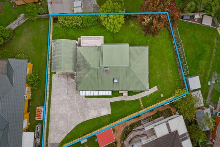 Photo of property in 7 Gala Place, Henderson, Auckland, 0612