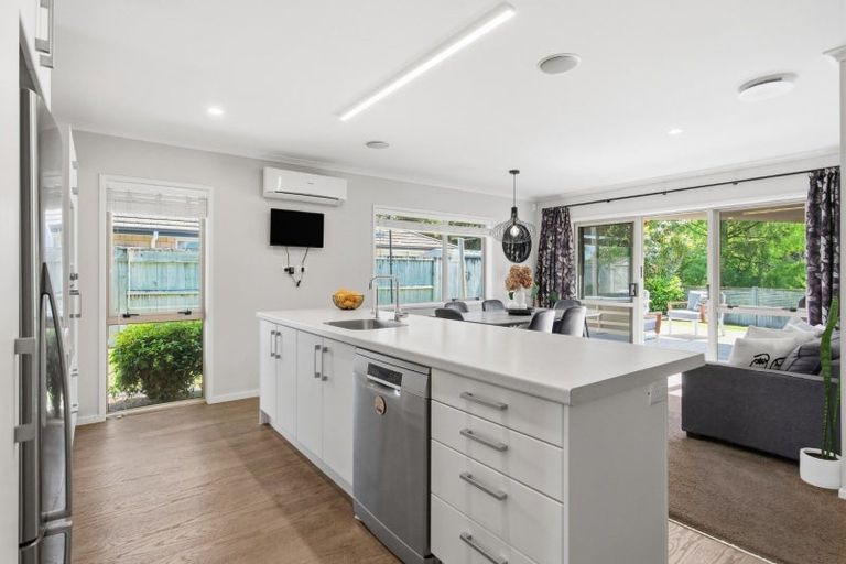 Photo of property in 11 Barometer Way, Pyes Pa, Tauranga, 3112